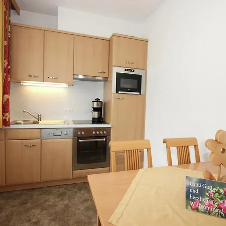 Appartamento In Kaltenbach Near Lift, Cleaning Included Stumm
