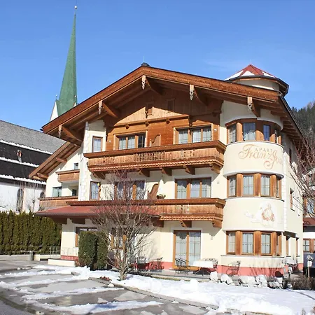 Apartment In Kaltenbach Near Lift, Cleaning Included Stumm