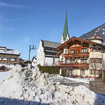 In Kaltenbach Near Lift, Cleaning Included * Stumm